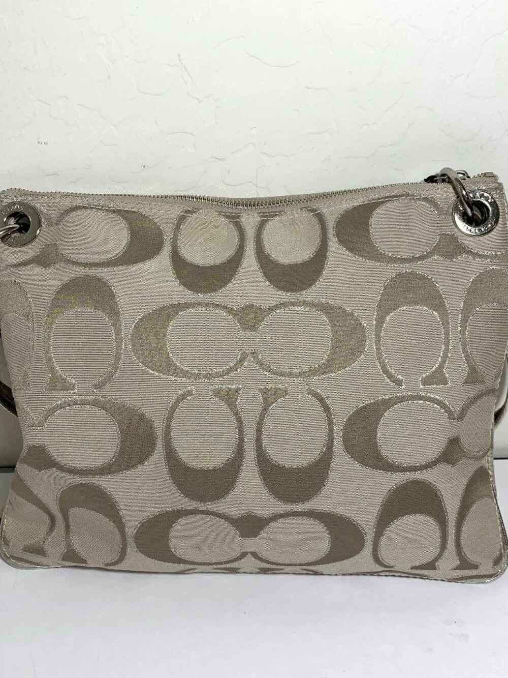 Coach Poppy Metallic Signature Hippie Bag Crossbody Khaki Silver 19131 Like New